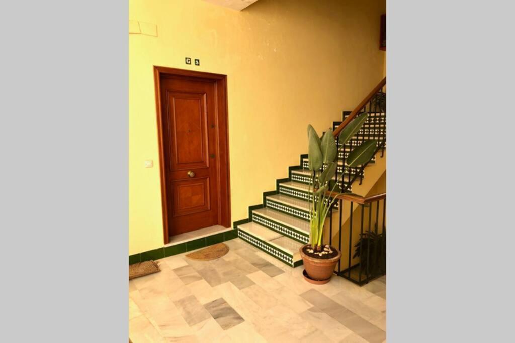 Gatu Villa Palma, Aire Acc Y Confort En El Centro Historico, " Preferente Mayores De 25 Anos Y Familias " El Puerto de Santa María Esterno foto